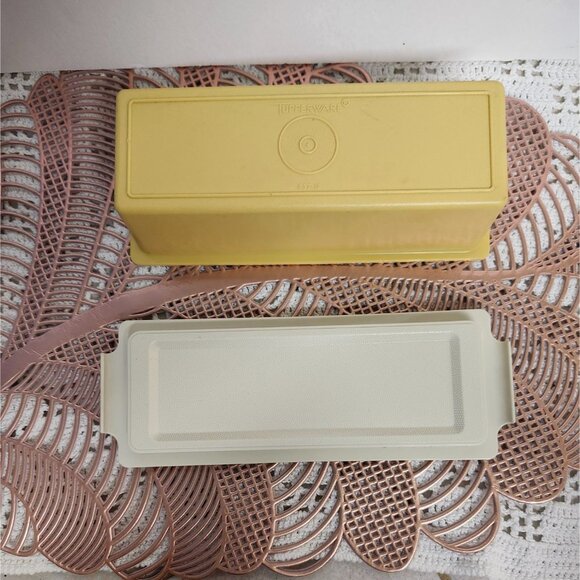 Vintage Tupperware Harvest Gold Butter Dish w/ Lid Yellow - Picture 7 of 7